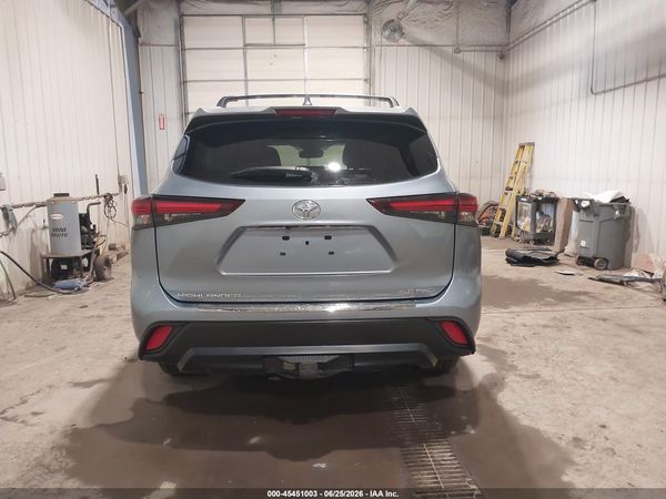 2024 TOYOTA HIGHLANDER XLE