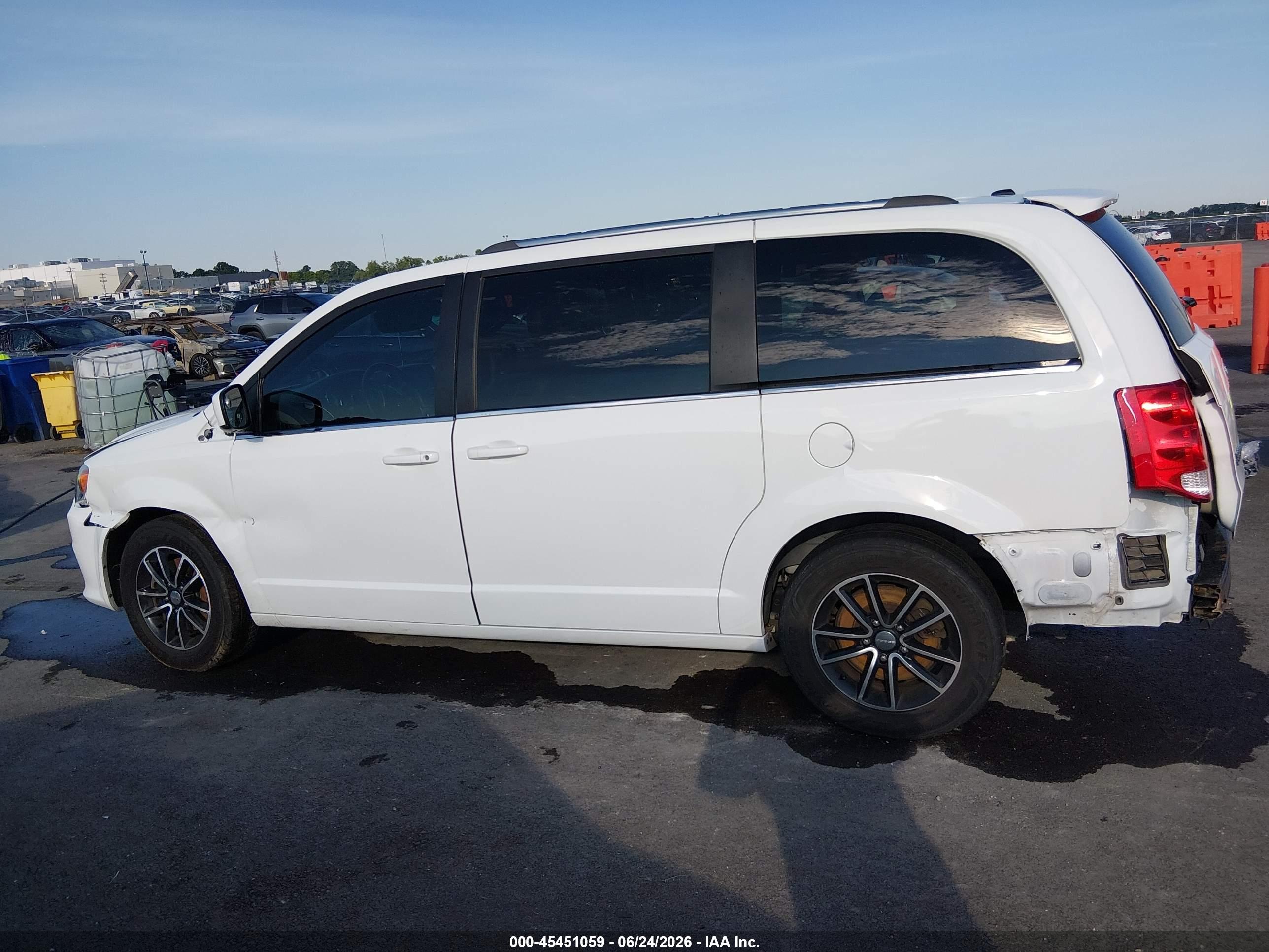 2018 DODGE GRAND CARAVAN SXT