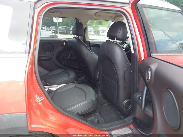 2012 MINI COOPER COUNTRYMAN — I8