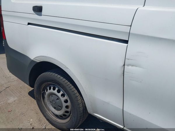 2018 MERCEDES-BENZ METRIS