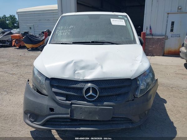 2018 MERCEDES-BENZ METRIS