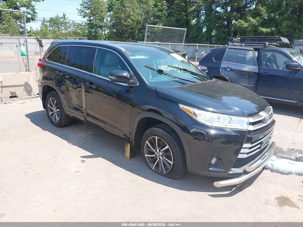 2017 TOYOTA HIGHLANDER XLE