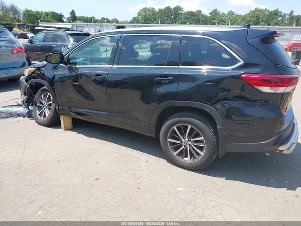 2017 TOYOTA HIGHLANDER XLE