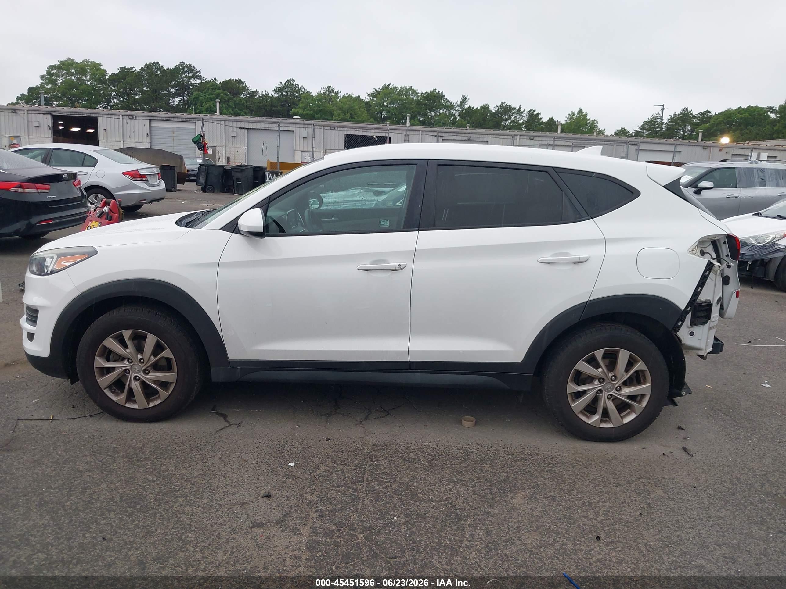 2019 HYUNDAI TUCSON SE