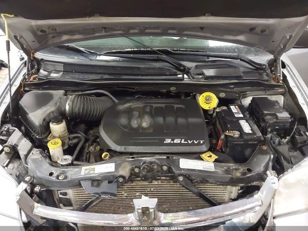 2013 DODGE GRAND CARAVAN SE — I10