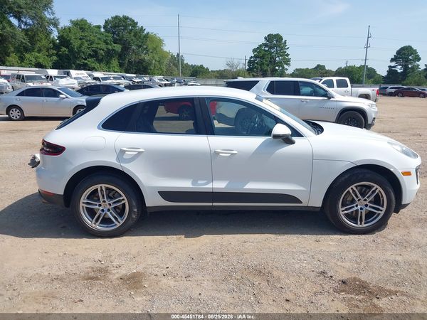 2015 PORSCHE MACAN S