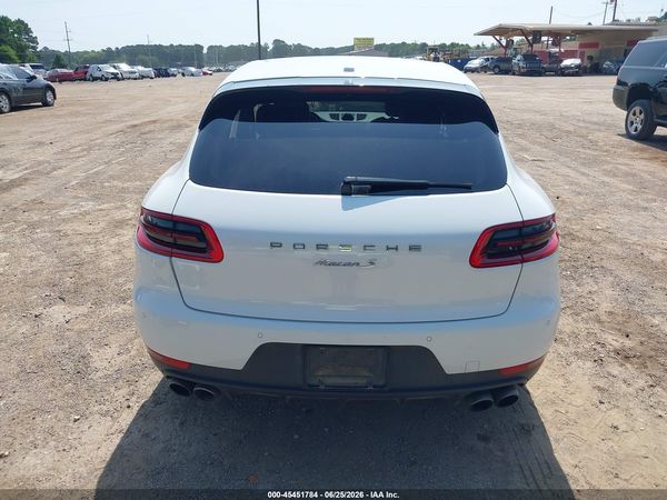 2015 PORSCHE MACAN S