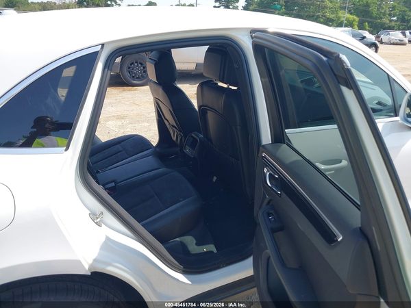 2015 PORSCHE MACAN S