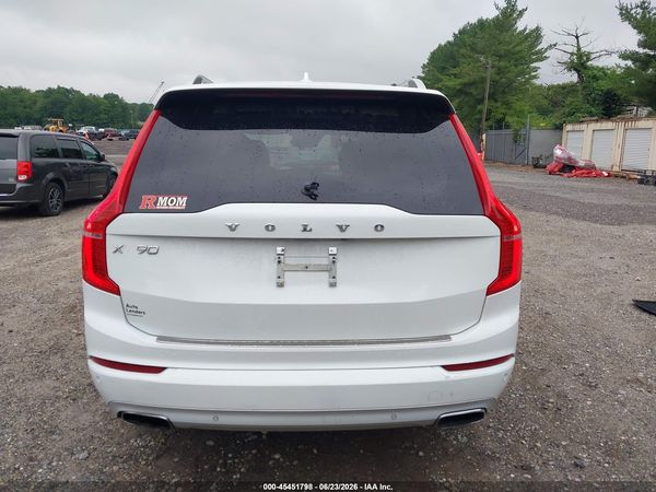 2017 VOLVO XC90 T6 MOMENTUM