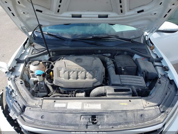 2018 VOLKSWAGEN PASSAT 2.0T SE — I10