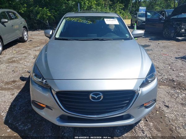 2018 MAZDA MAZDA3 TOURING