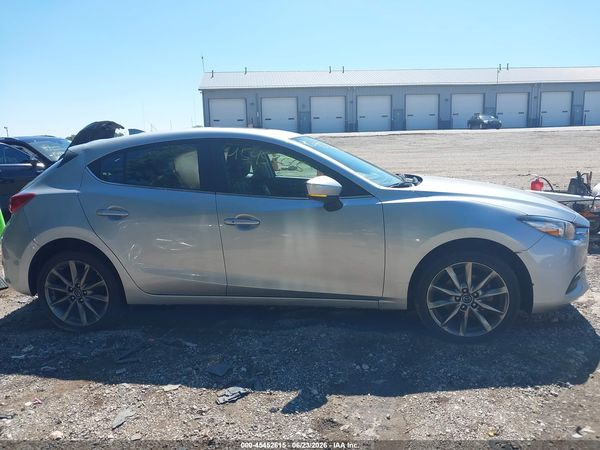 2018 MAZDA MAZDA3 TOURING