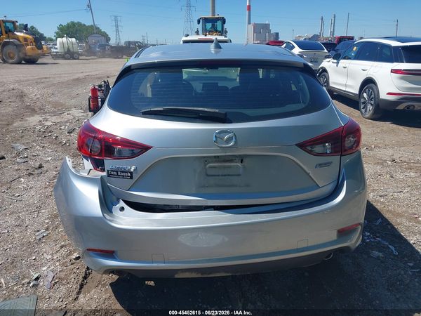 2018 MAZDA MAZDA3 TOURING
