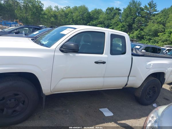 2018 TOYOTA TACOMA SR