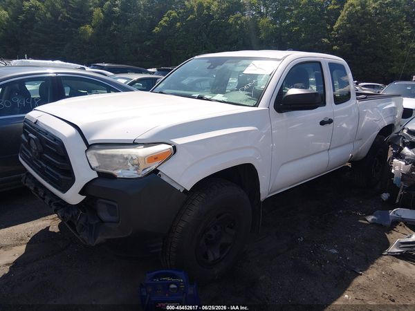 2018 TOYOTA TACOMA SR