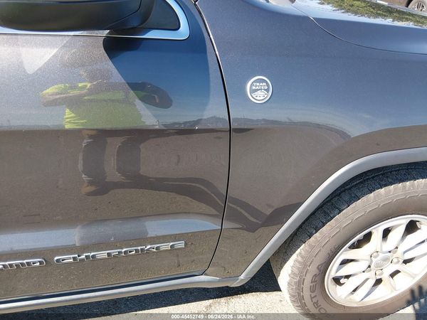 2019 JEEP GRAND CHEROKEE LAREDO E 4X4