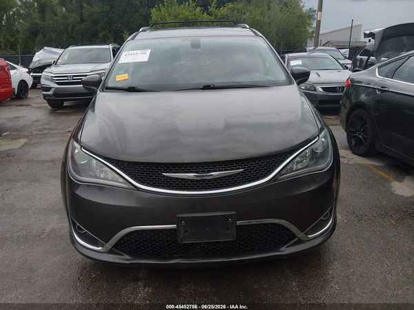 2019 CHRYSLER PACIFICA TOURING L — I115