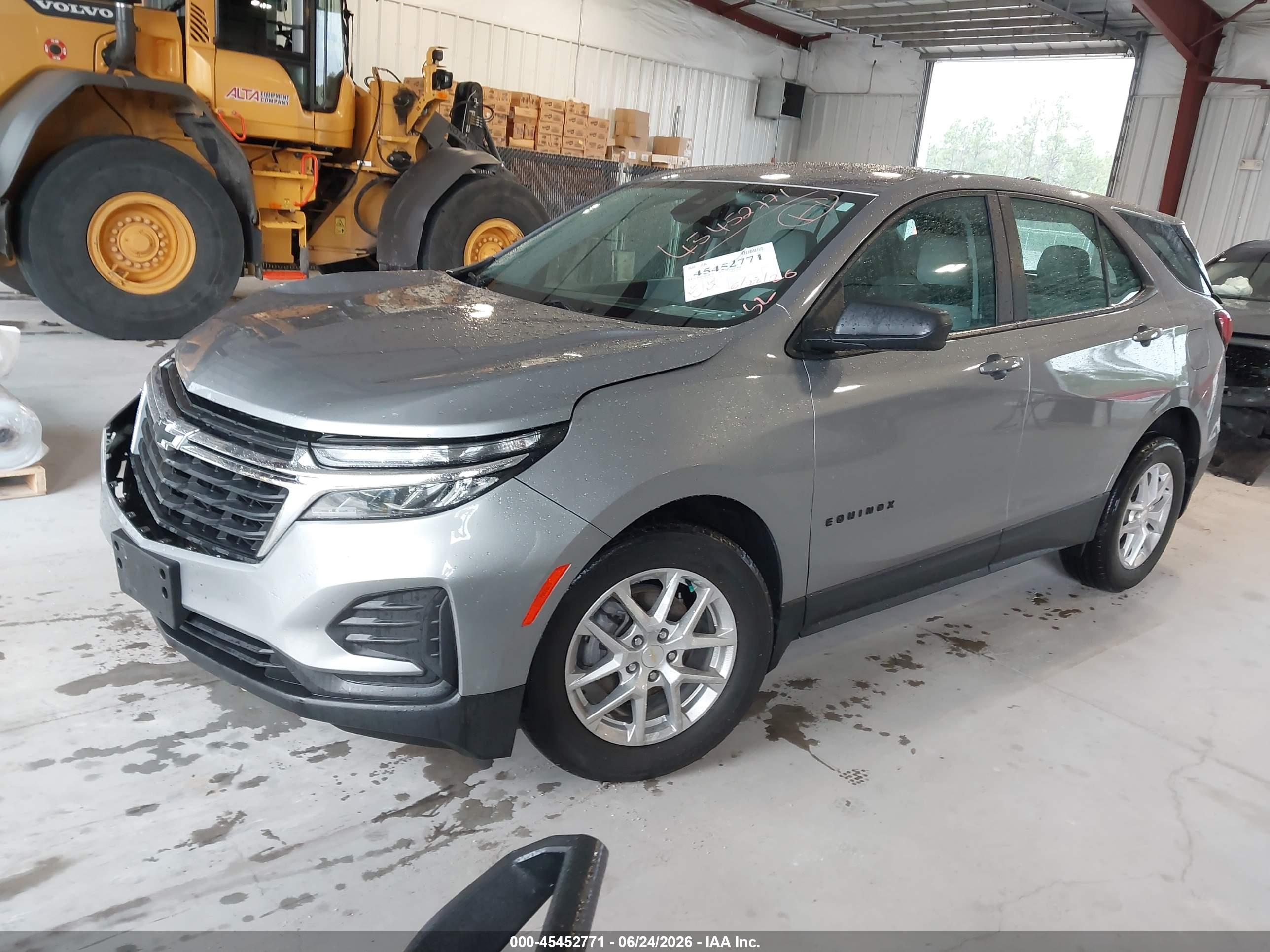 2024 CHEVROLET EQUINOX FWD LS — I2