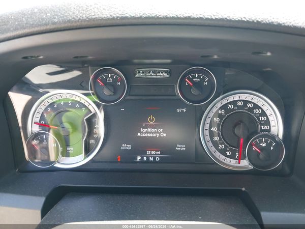 2022 RAM 1500 CLASSIC WARLOCK  4X4 6'4 BOX
