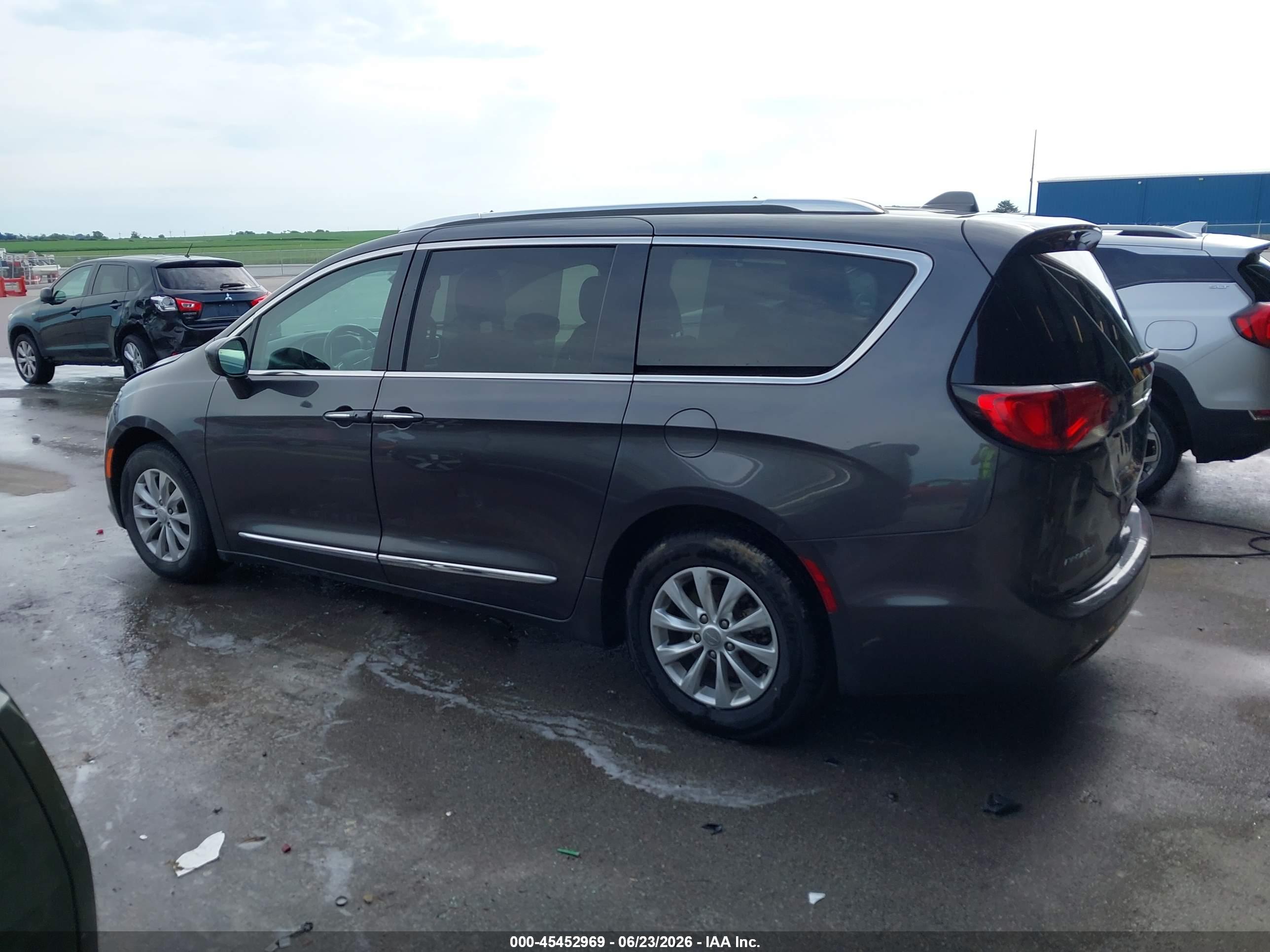 2018 CHRYSLER PACIFICA TOURING L