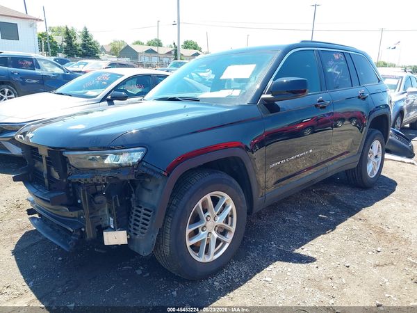 2025 JEEP GRAND CHEROKEE LAREDO X 4X4