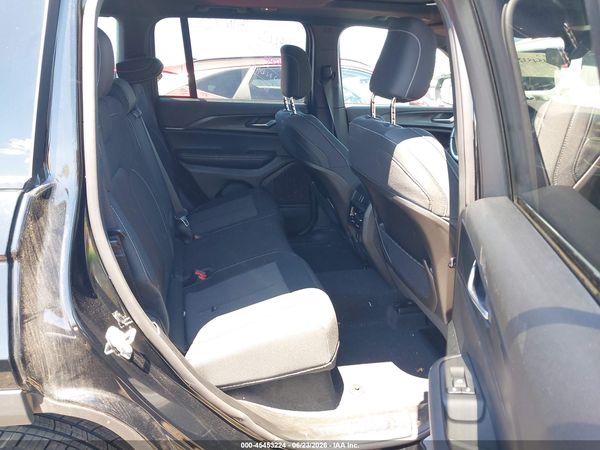 2025 JEEP GRAND CHEROKEE LAREDO X 4X4