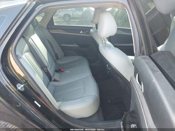 2022 KIA K5 EX