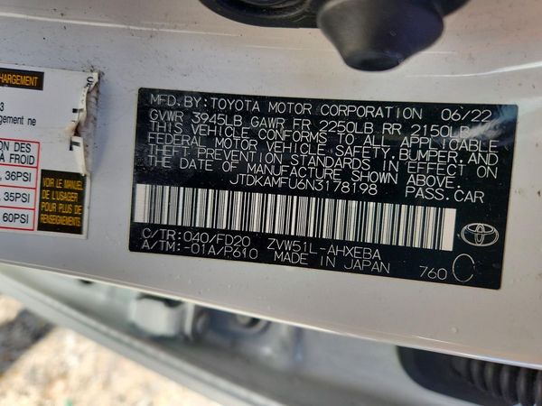 2022 TOYOTA PRIUS