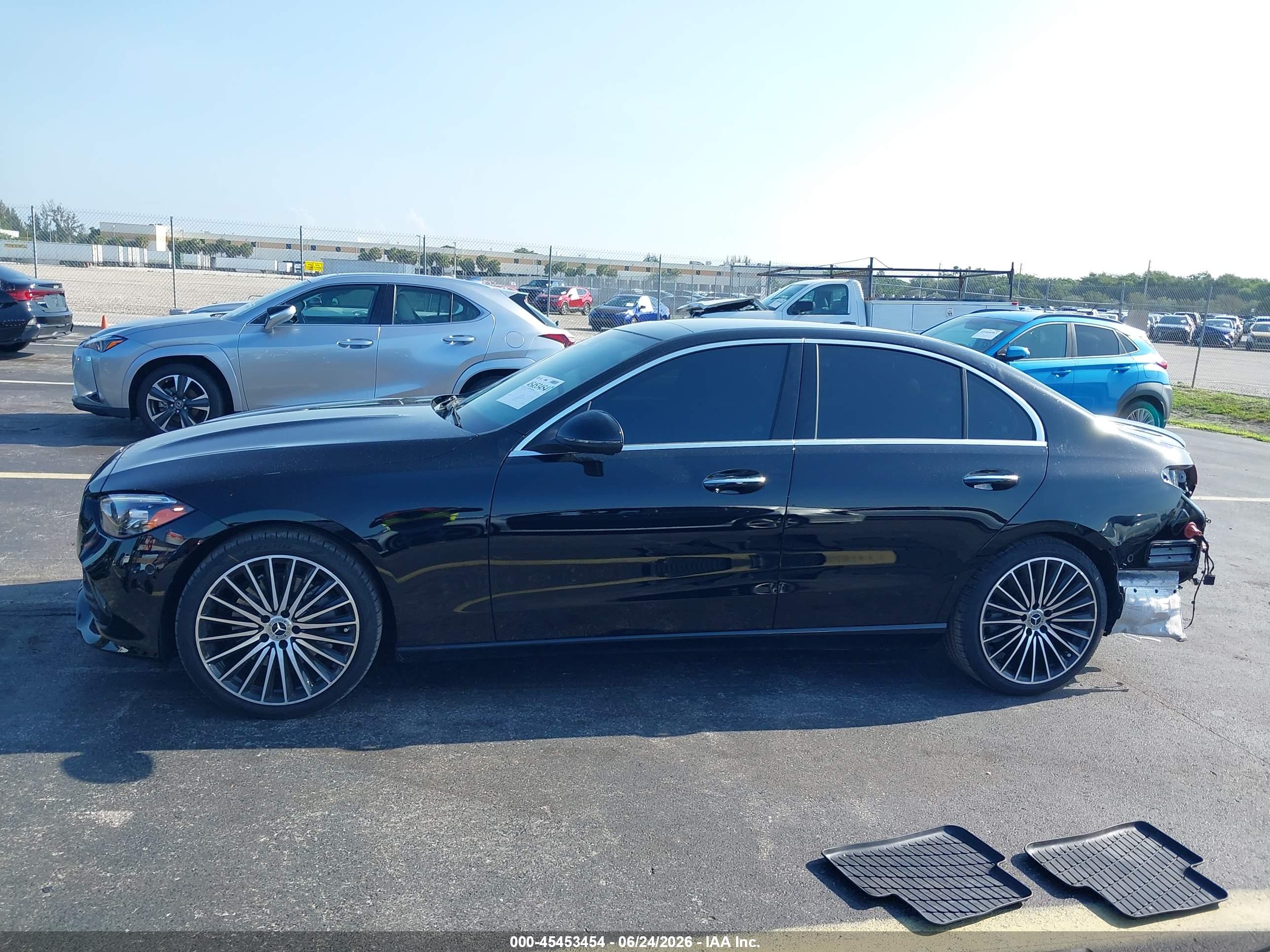2026 MERCEDES-BENZ C 300 C300
