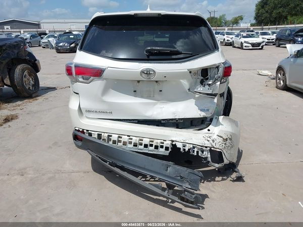 2016 TOYOTA HIGHLANDER XLE V6