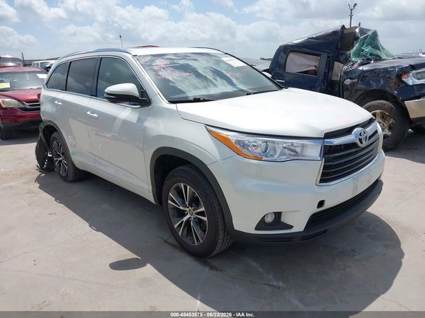 2016 TOYOTA HIGHLANDER XLE V6