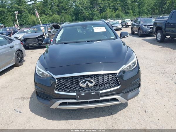 2018 INFINITI QX30 LUXURY