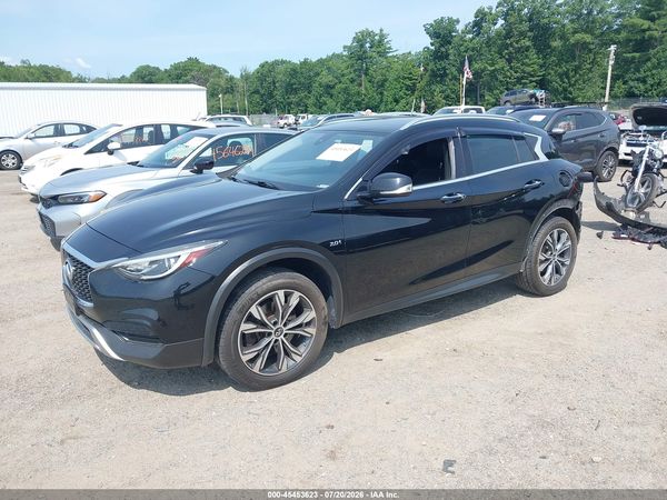 2018 INFINITI QX30 LUXURY