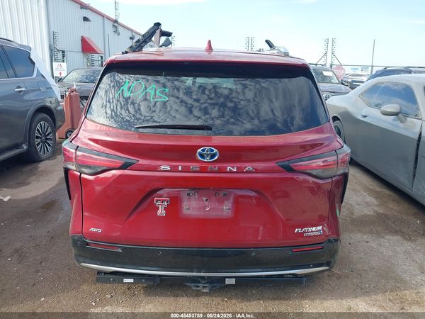 2024 TOYOTA SIENNA PLATINUM