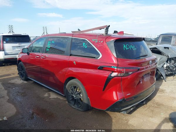 2024 TOYOTA SIENNA PLATINUM