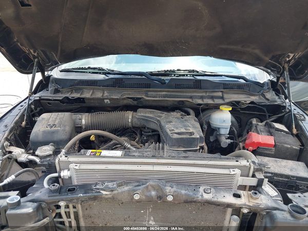 2022 RAM 1500 CLASSIC SLT  4X4 5'7 BOX