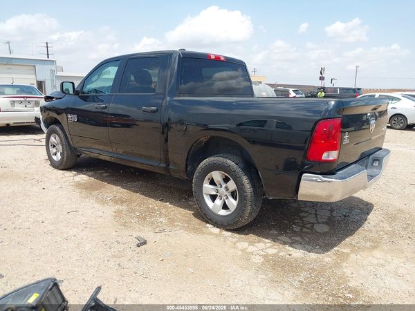 2022 RAM 1500 CLASSIC SLT  4X4 5'7 BOX