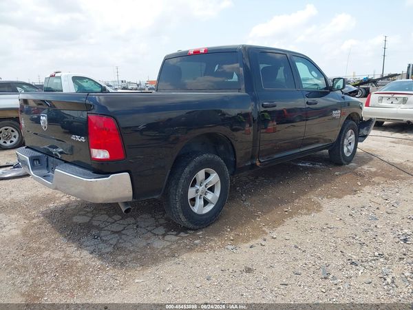 2022 RAM 1500 CLASSIC SLT  4X4 5'7 BOX