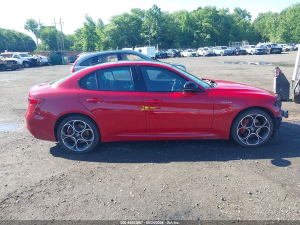 2022 ALFA ROMEO GIULIA VELOCE AWD