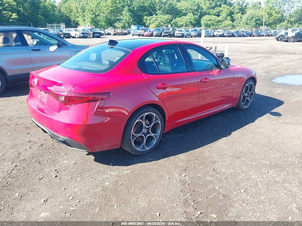 2022 ALFA ROMEO GIULIA VELOCE AWD