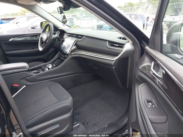 2023 JEEP GRAND CHEROKEE LAREDO 4X4