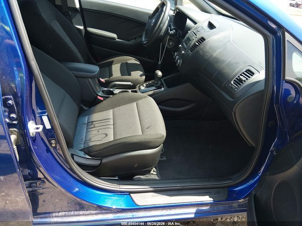 2017 KIA FORTE LX