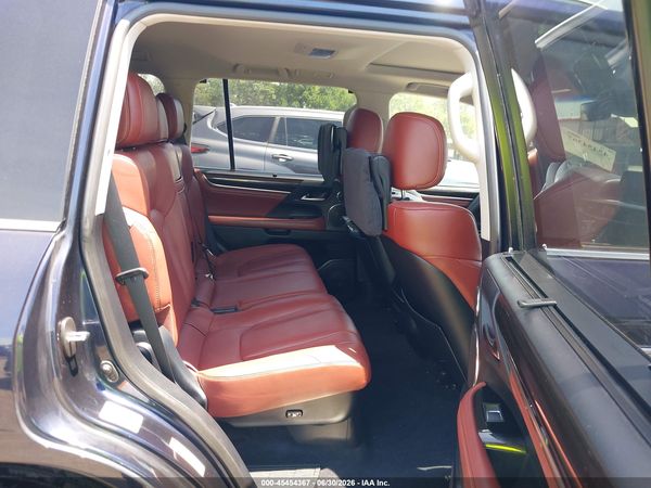 2016 LEXUS LX 570