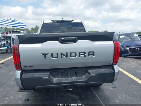 2025 TOYOTA TUNDRA SR5