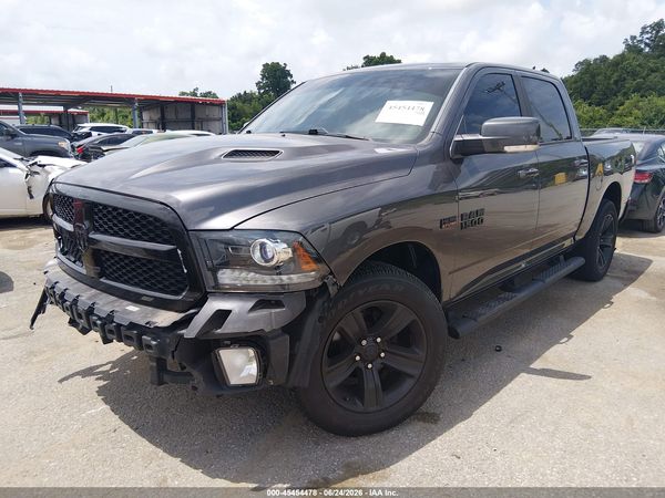 2017 RAM 1500 NIGHT  4X4 5'7 BOX