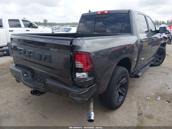 2017 RAM 1500 NIGHT  4X4 5'7 BOX