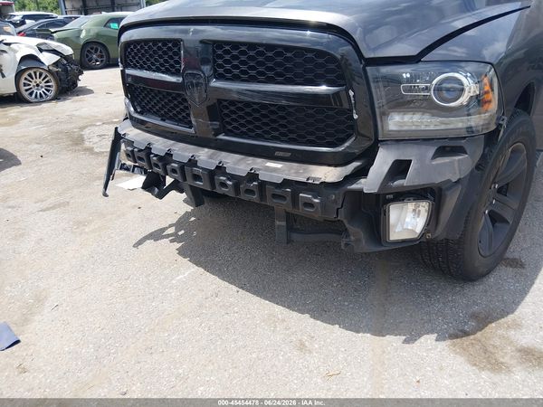 2017 RAM 1500 NIGHT  4X4 5'7 BOX