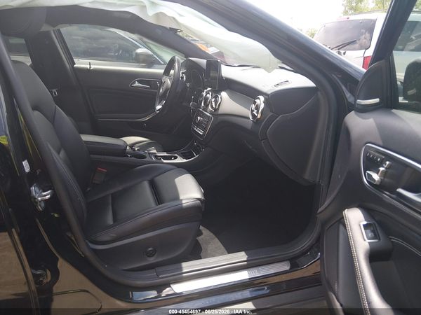 2019 MERCEDES-BENZ GLA 250 4MATIC