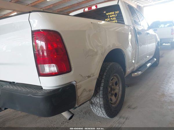 2019 RAM 1500 CLASSIC TRADESMAN  4X2 6'4 BOX