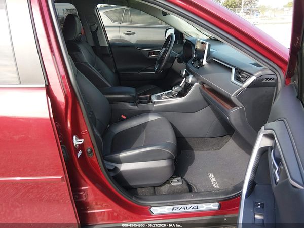 2019 TOYOTA RAV4 HYBRID LIMITED